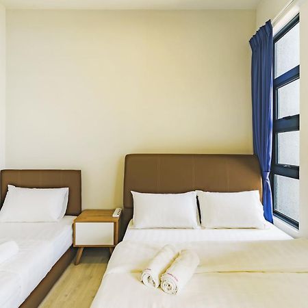Full Seaview 2R1B Condo For 6Pax In コタキナバル エクステリア 写真