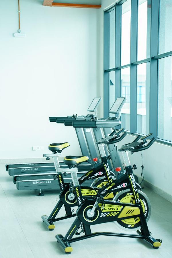Full Seaview 2R1B Condo For 6Pax In コタキナバル エクステリア 写真